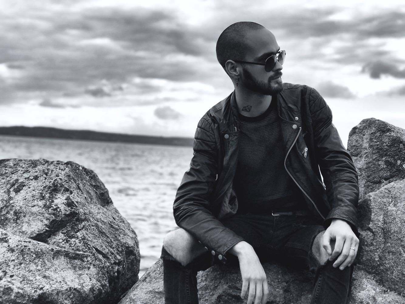 Läggningen är inget som förändrar mig som person, inte mer än att jag själv utåt sett väcks till liv igen…